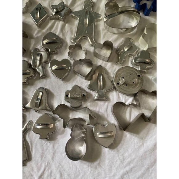 Vintage & Modern Metal Cookie Cutter Collection All Metal Holiday - Picture 3 of 16